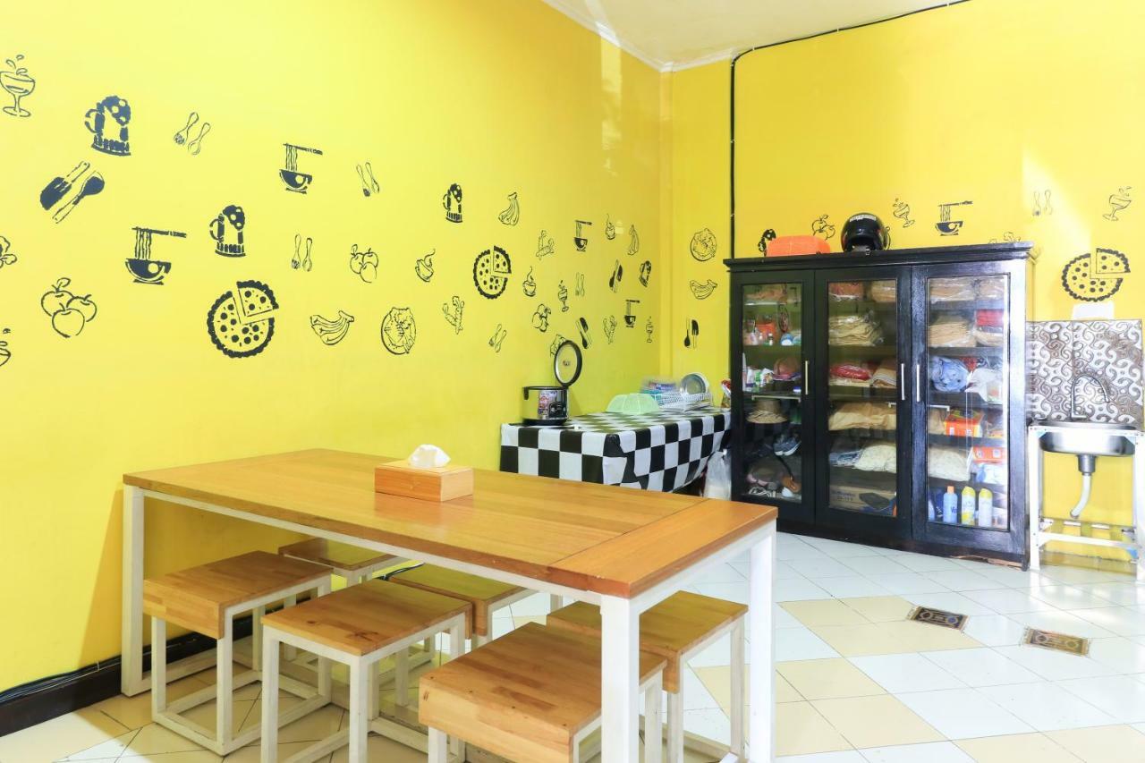 Raja Rani Hostel Денпасар Екстериор снимка